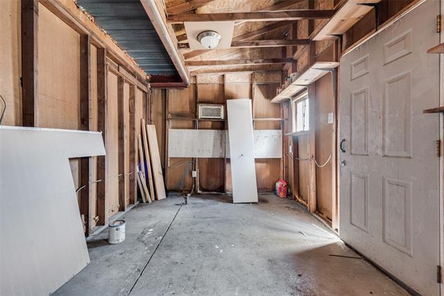 Building Photo - 15817 El Estado Dr