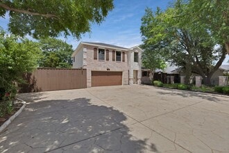 Building Photo - 3416 Stonecrest Cir