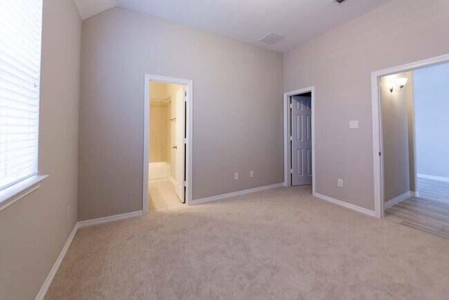 Building Photo - 22138 Grand Mist Dr