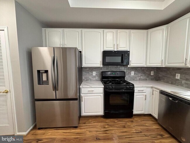 Building Photo - 4649 Red Admiral Way