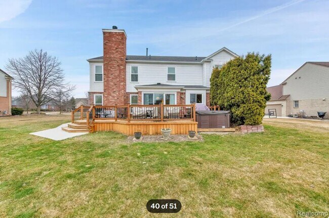Building Photo - 47643 Ashford Dr S