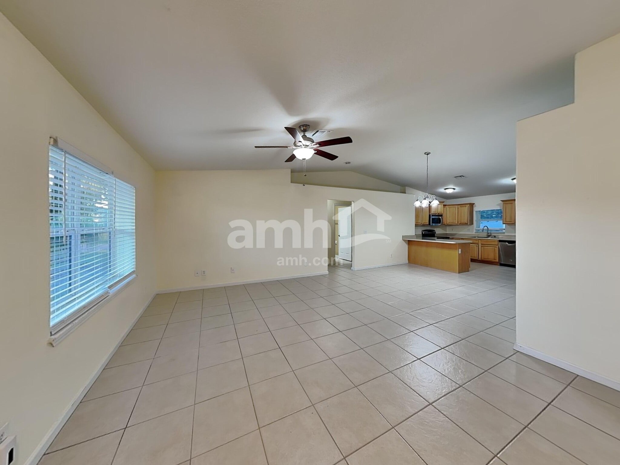 Building Photo - 3090 SW Boxwood Cir