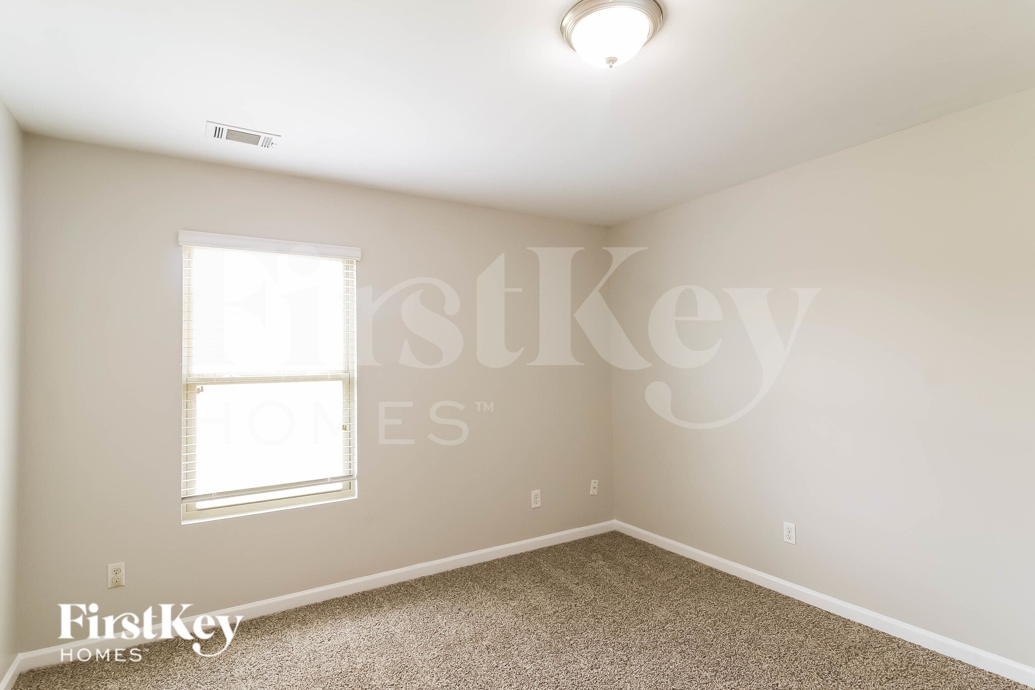 Building Photo - 5519 Luther Ct