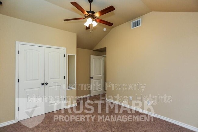 Building Photo - 1304 Risen Star Ln