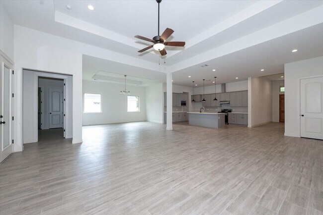 Building Photo - 4790 W Fork Blvd