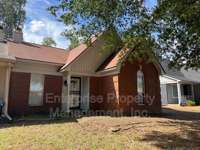 Building Photo - 3913 Oak Branch Cir E