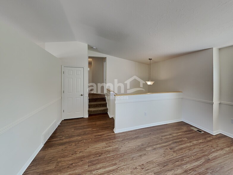 Building Photo - 2862 W 2175 S