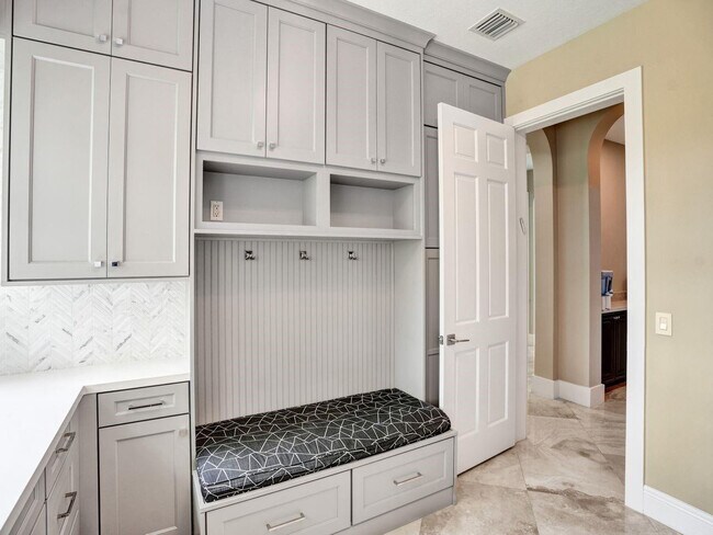 Building Photo - 12328 NW 69th Ct