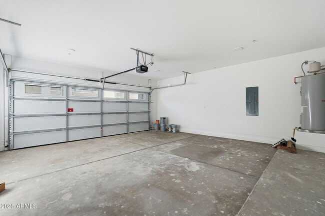 Building Photo - 8137 E Brown Rd