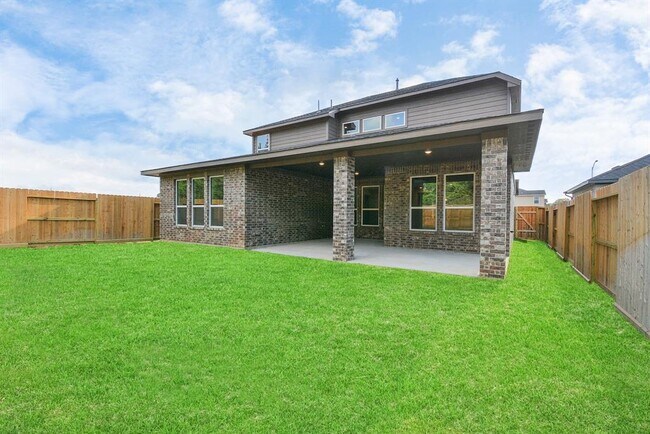 Building Photo - 22006 Big Sky Dr