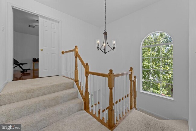 Building Photo - 21622 Monmouth Terrace