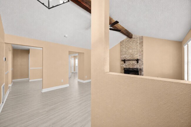 Building Photo - 1014 Three Forks Dr