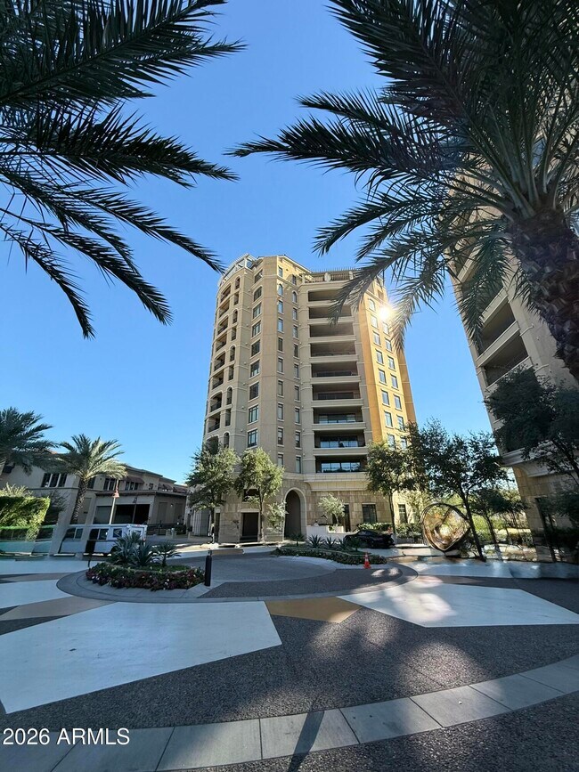 Building Photo - 7181 E Camelback Rd