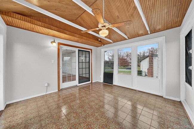 Building Photo - 8 Badami Dr