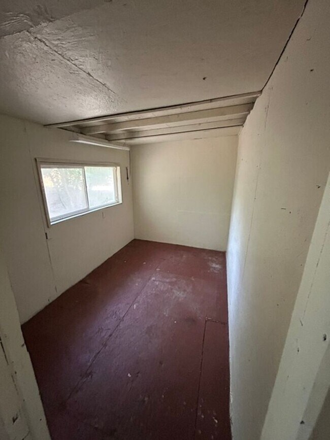 Building Photo - 93089 Marcola Rd