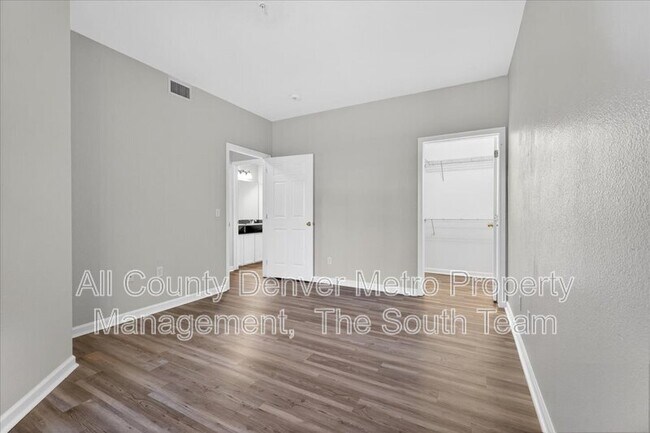 Building Photo - 8707 E Florida Ave