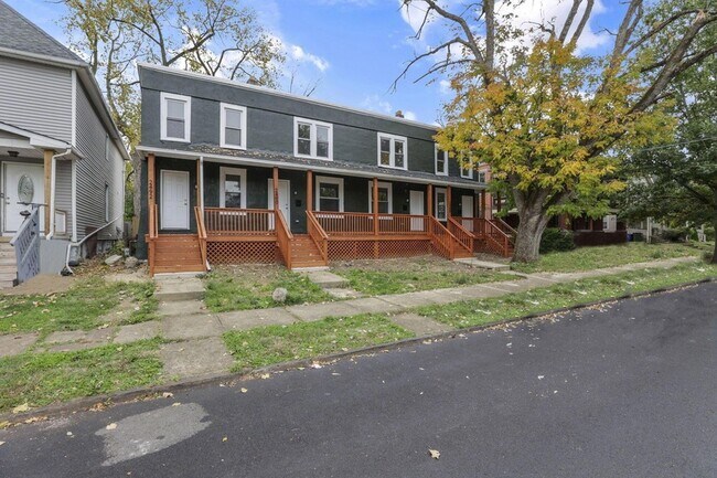 Building Photo - 2486 Findley Ave