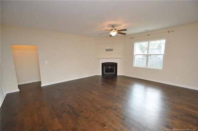 Building Photo - 84 Fairview St