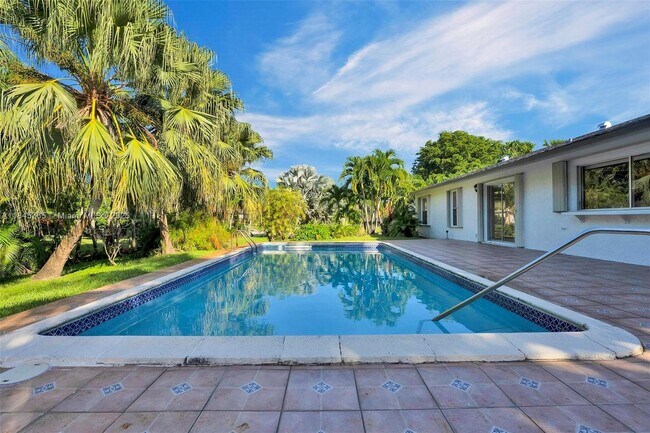 Building Photo - 8405 SW 181st Terrace