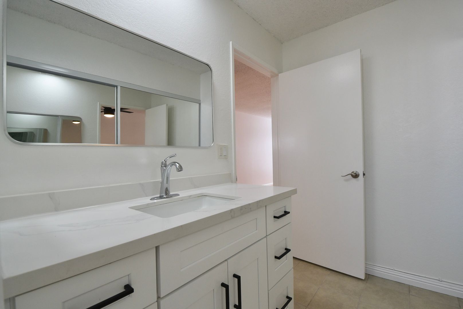 Building Photo - 4930 Whitsett Ave