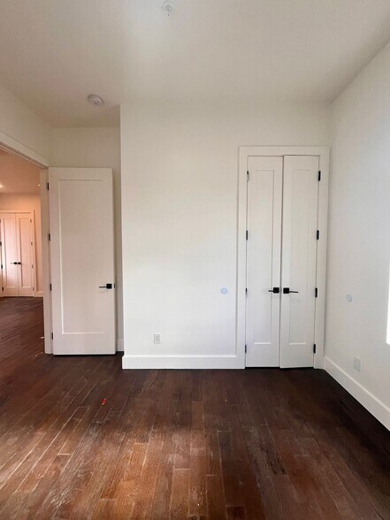 Building Photo - 294 Hoboken Ave