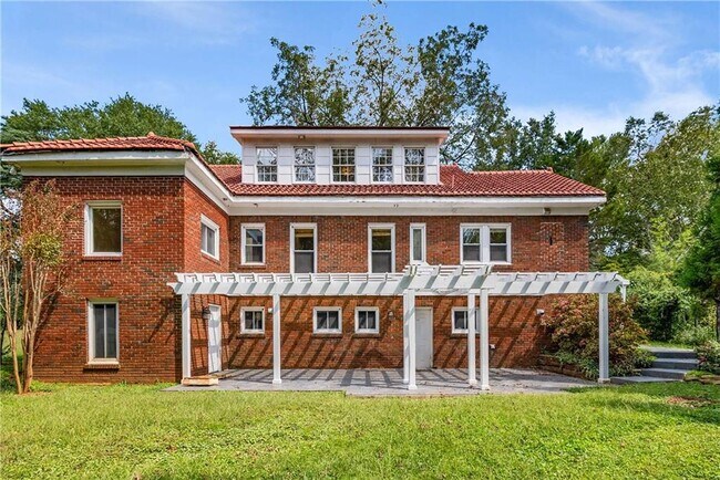 Building Photo - 787 Flat Shoals Ave SE