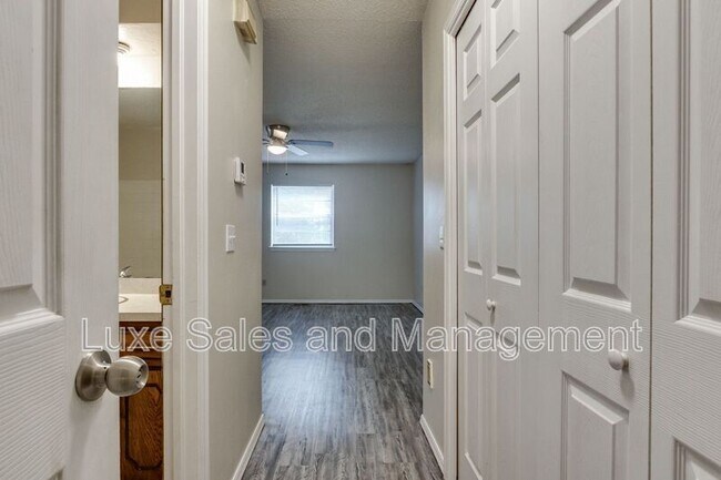 Building Photo - 117 Sahoma Terrace
