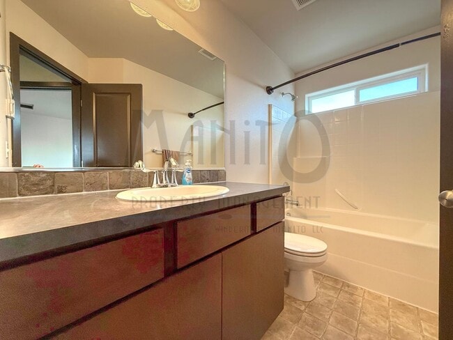 Building Photo - Kendall Yards Townhouse