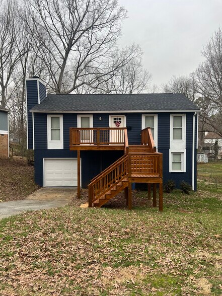 Primary Photo - 9702 Barkridge Rd