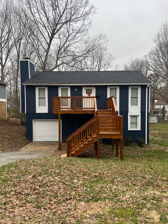 Building Photo - 9702 Barkridge Rd