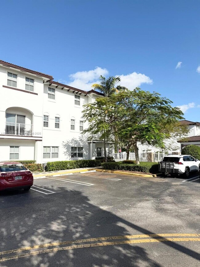 Building Photo - 8900 NW 97th Ave