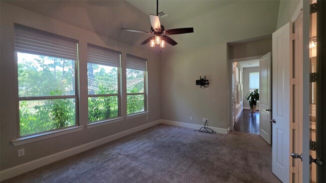 Building Photo - 142 Mayfield Dr