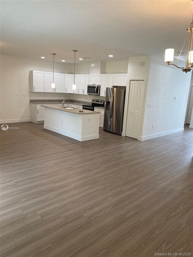 Building Photo - 21465 SW 125th Path