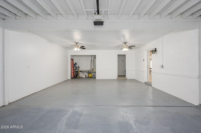 Building Photo - 903 W Missouri Ave