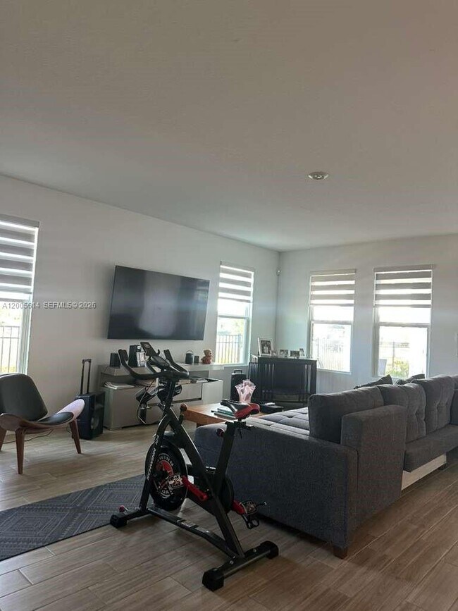 Building Photo - 2952 Embark Trl