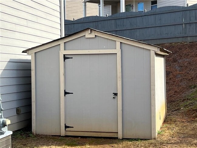 Building Photo - 5245 Bucknell Trace