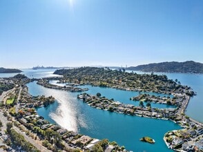 Building Photo - 216 San Rafael Ave