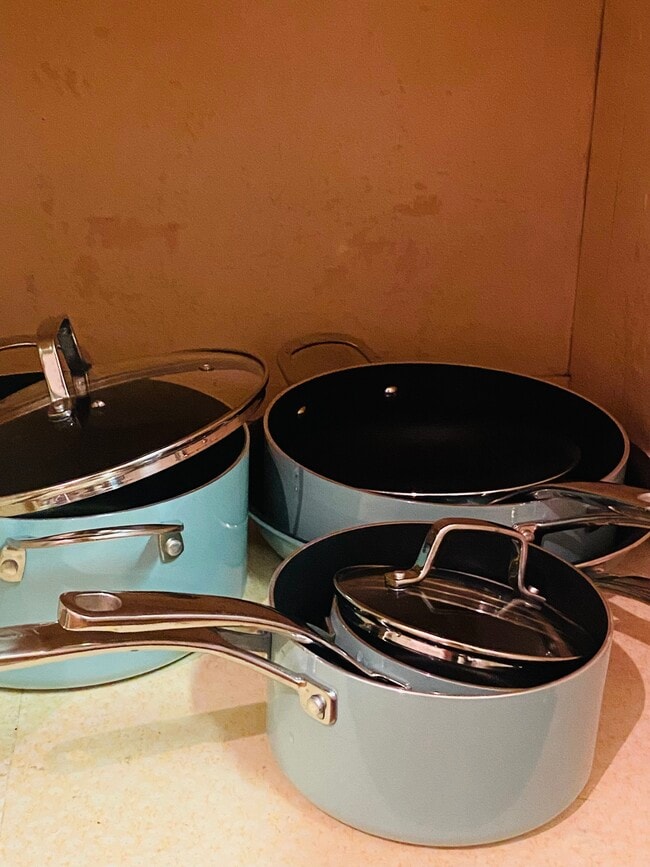 Building Photo - 202 North Ave