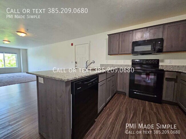 Building Photo - 783 E 550 S