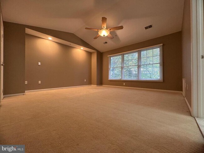 Building Photo - 11433 Hollowstone Dr