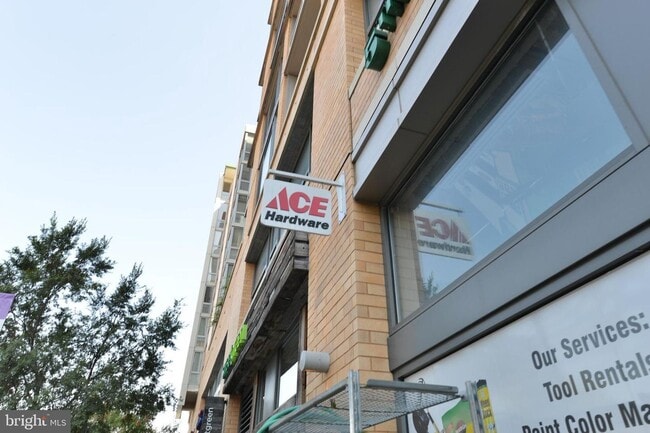 Building Photo - For Lease: A Luxury Penthouse Condominium ...