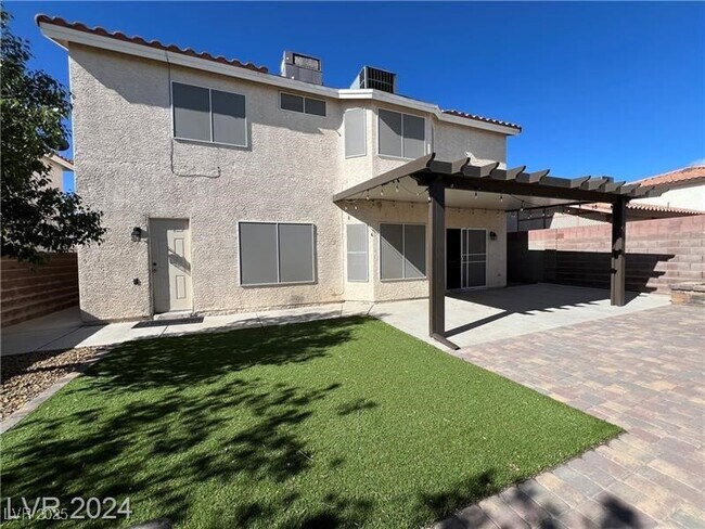 Building Photo - 1424 Lodgepole Dr