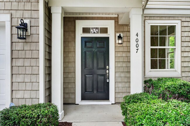 Building Photo - 4007 Jockey Club Circle
