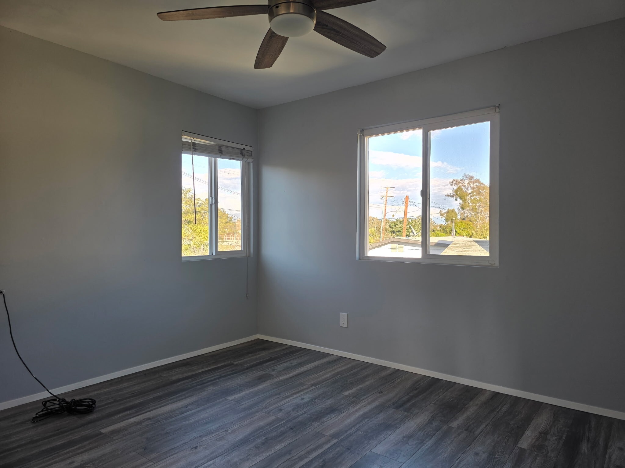 Building Photo - 4126 E 2nd St