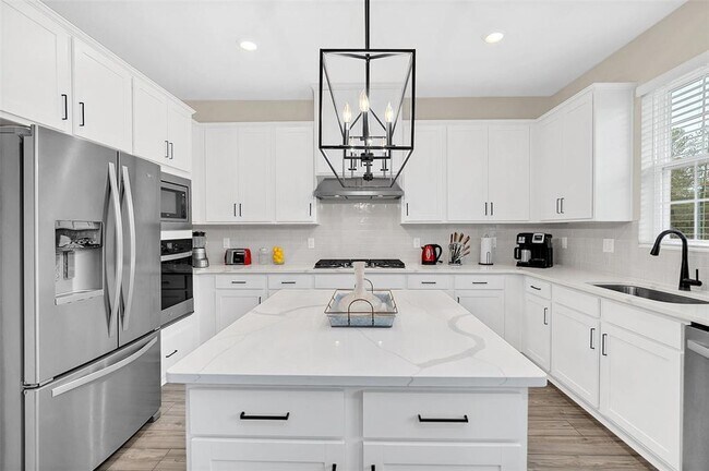 Building Photo - 1390 Remick Ct