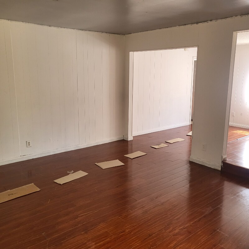 Building Photo - 42834 Yew St