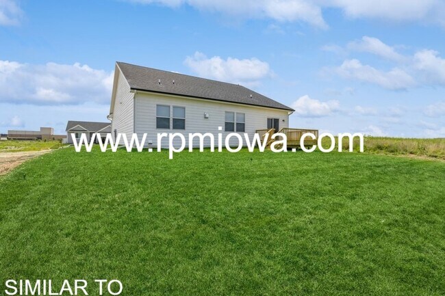 Building Photo - NEW CONSTRUCTION!! 4 Bed, 3 Bath Home in Urbandale