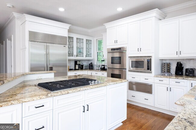 Building Photo - 700 S Brighton Ct