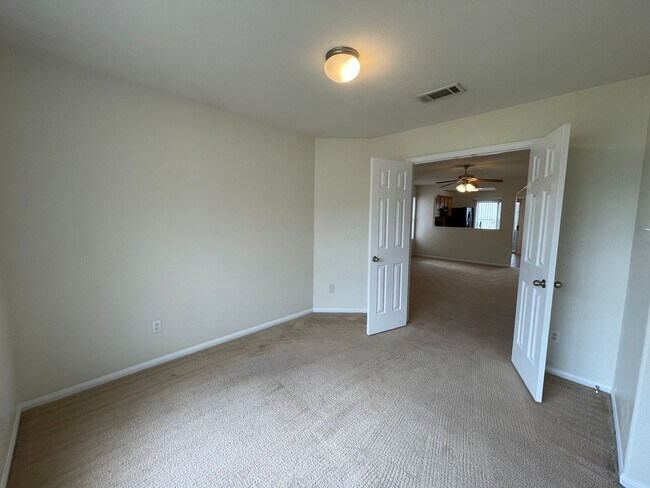 Building Photo - 6600 Taree Loop