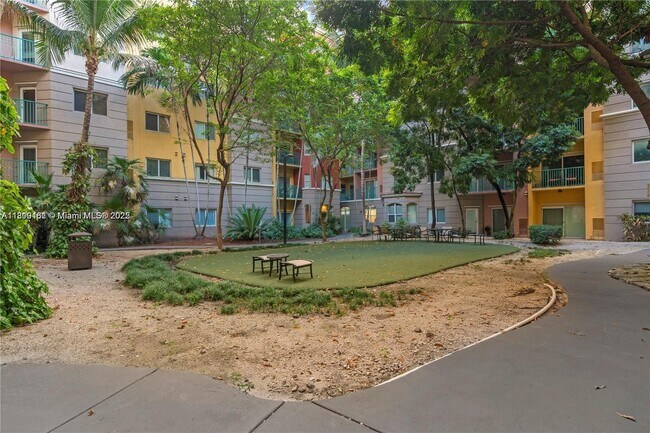 Building Photo - 6001 SW 70th St